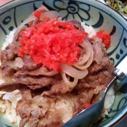 お肉を実家でもらったので牛丼しました～。メチャうま～\(//∇//)\
ありがとうございますっ！